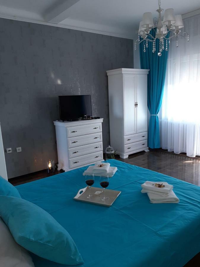 Apartment Zorana-Center Újvidék Kültér fotó