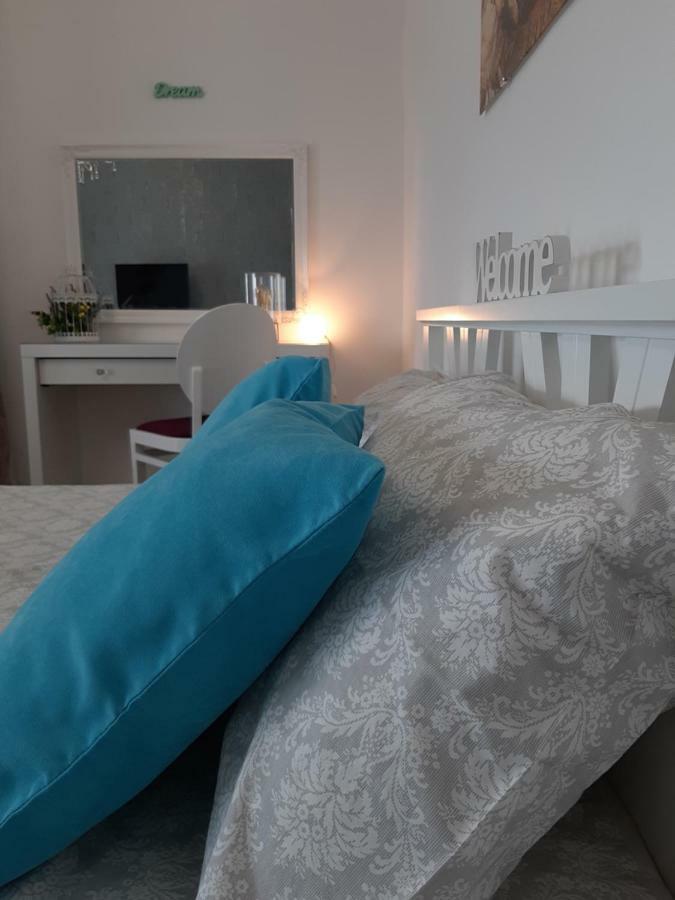 Apartment Zorana-Center Újvidék Kültér fotó