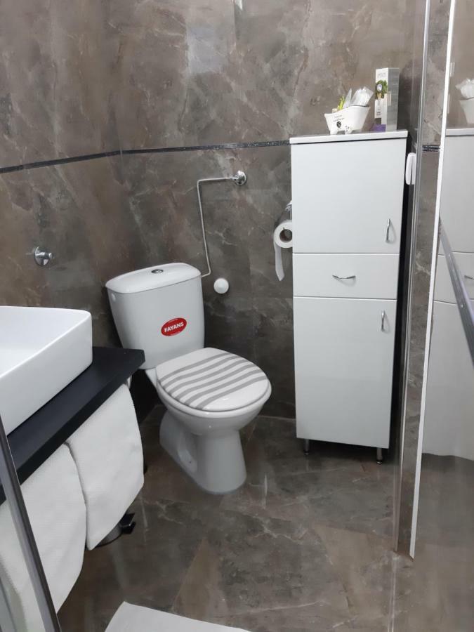 Apartment Zorana-Center Újvidék Kültér fotó